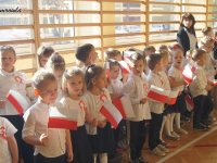 2018.11.09_spiewanie_hymnu_polski - zdjęcie nr 4